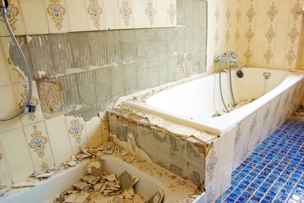 Bathtub Demolition in Murrells Inlet